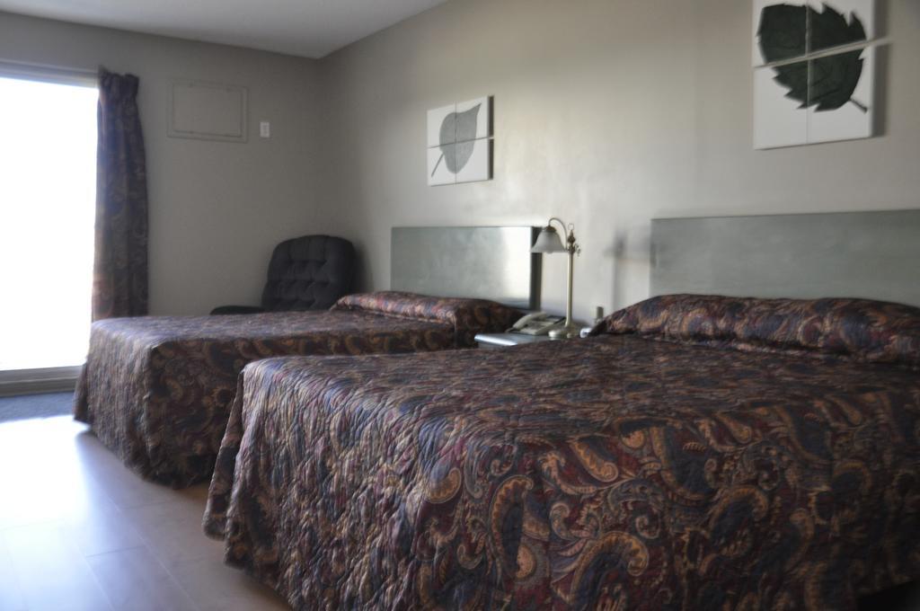 Buckingham Motel Les Pignons Verts חדר תמונה