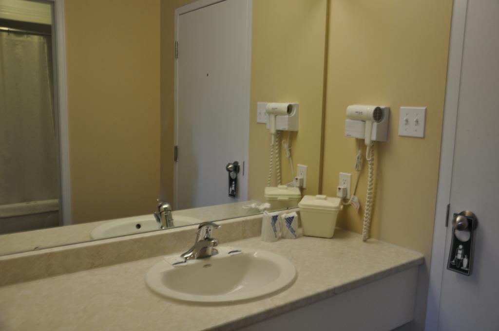 Buckingham Motel Les Pignons Verts חדר תמונה